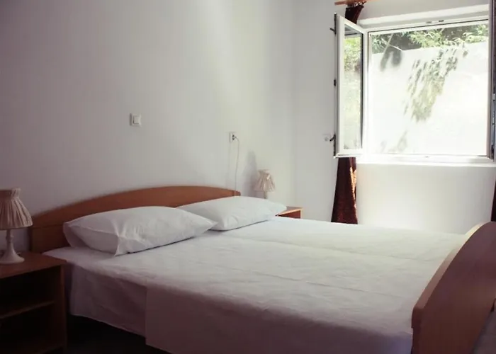 Διαμέρισμα In With Sea View, Balcony, Air Conditioning, Wifi 4432-3 Λομπάρδα